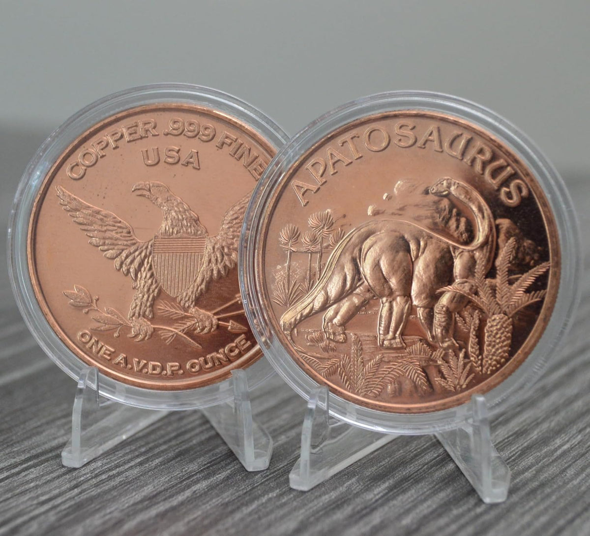1 oz Apatosaurus Copper Round & Capsule